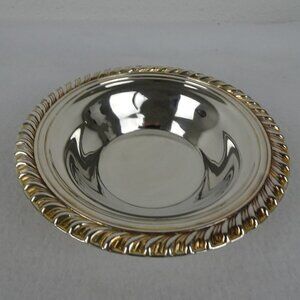 Wm A Rogers Silverplate Bowl Vintage Round Candy Nut Dish 6.5 in Reticulated
